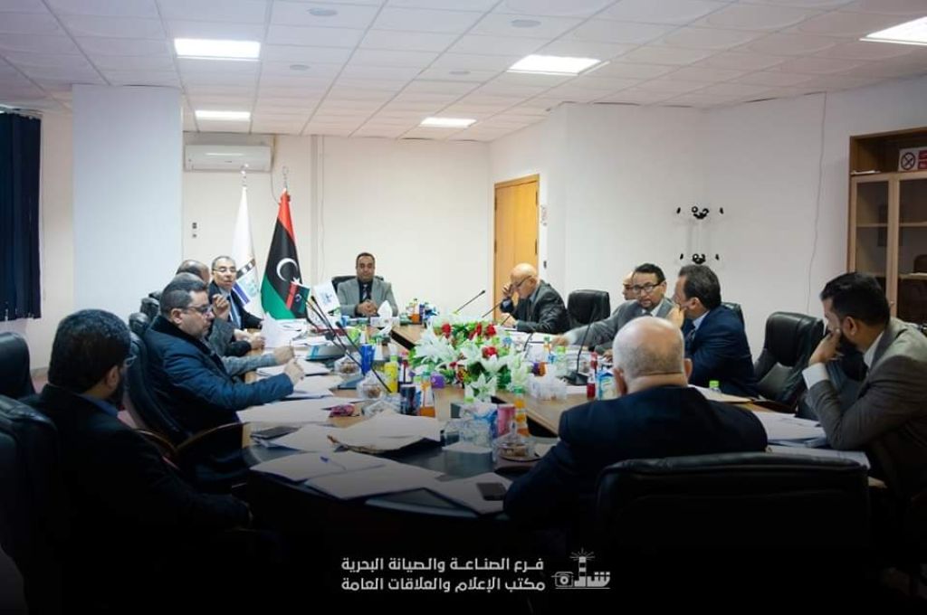 المالية تحيل مرتبات موظفي السفارات والقنصليات والبعثات الدبلوماسية في الخارج عن الربع الأخير للسنة الحالية
