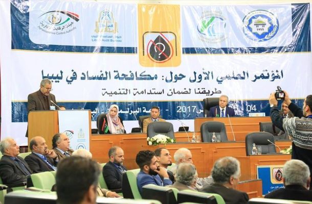 وزير العمل يناقش مع اتحاد عمّال ليبيا توحيد العمل النقابي