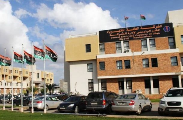 "السويحلي" ينفي شائعات وقوفه في صف مسؤولي الشركة العامة للكهرباء
