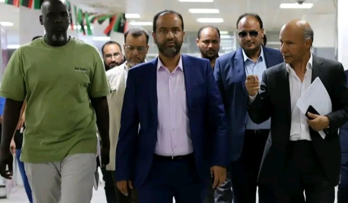 "الزادمة" يؤكد على دعم الحكومة لتذاكر الطيران لسكان المدن البعيدة