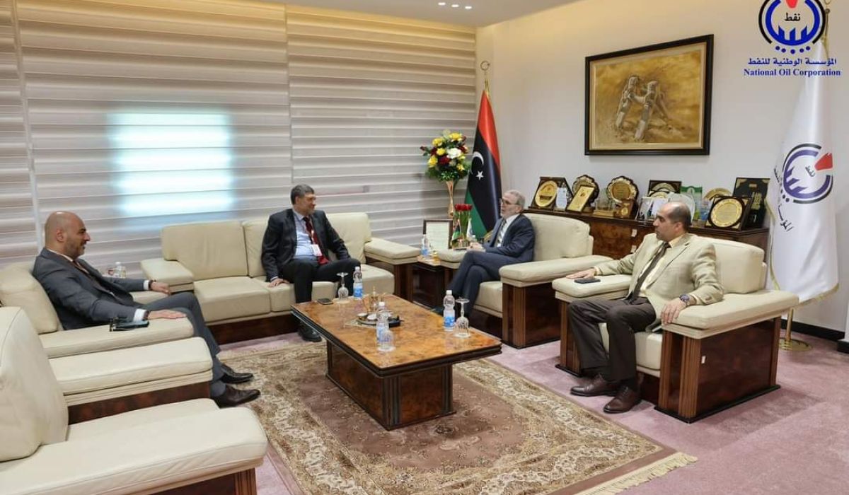 الوطنية للنفط تجتمع مع شركة ”NESR” لمناقشة عدد من المشاريع