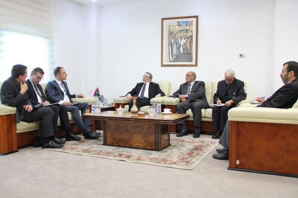 انطلاق مهرجان السلام الوطني السنوي الأول للبرتقال ببلدية العزيزية