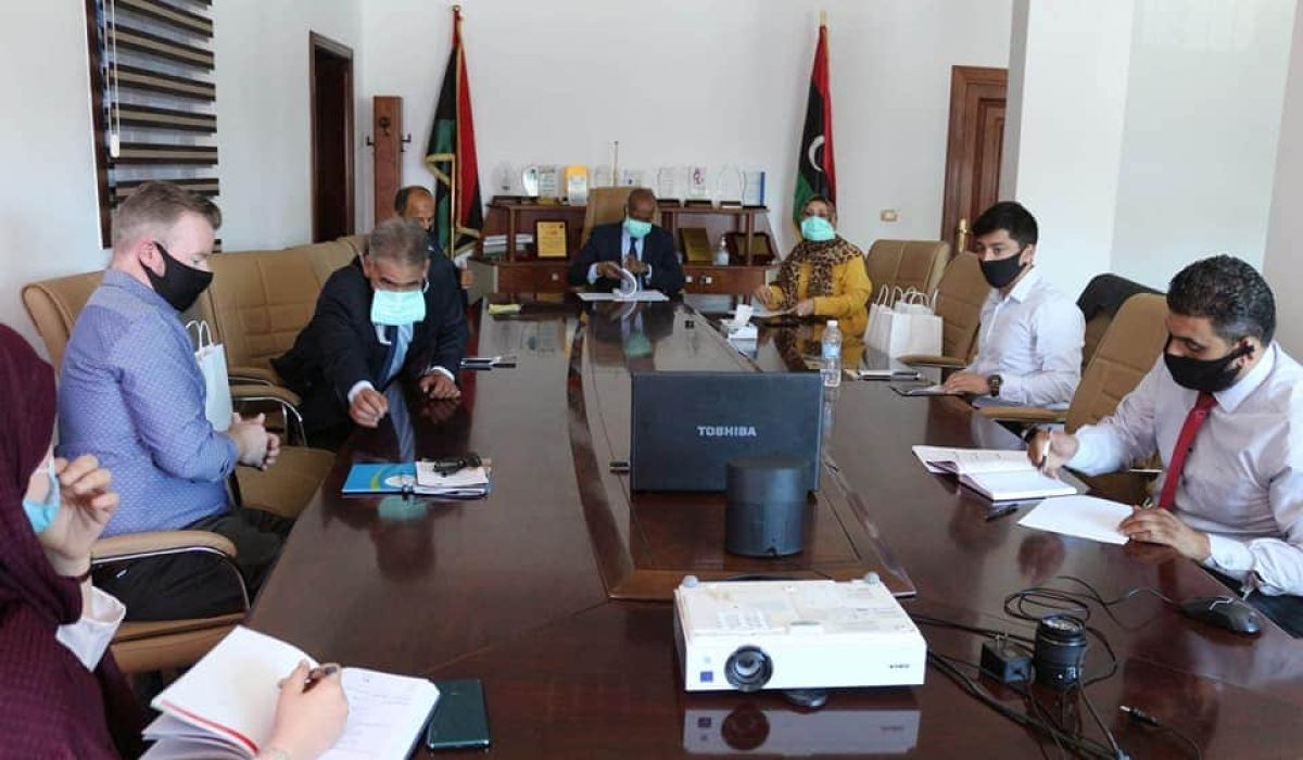 العمل والتأهيل بالوفاق تحث على مزيد من الشراكة بين القطاعين العام والخاص