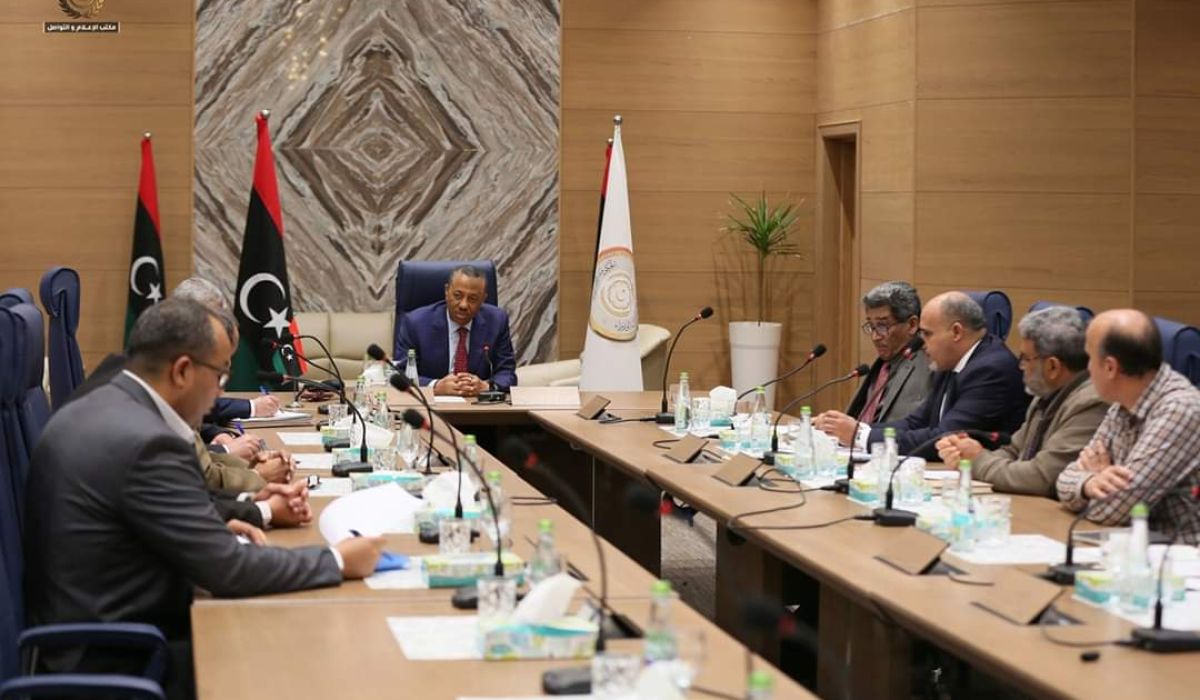 اجتماع موسع للحكومة المؤقتة حول تفعيل قرار نقل مؤسسة النفط لبنغازي