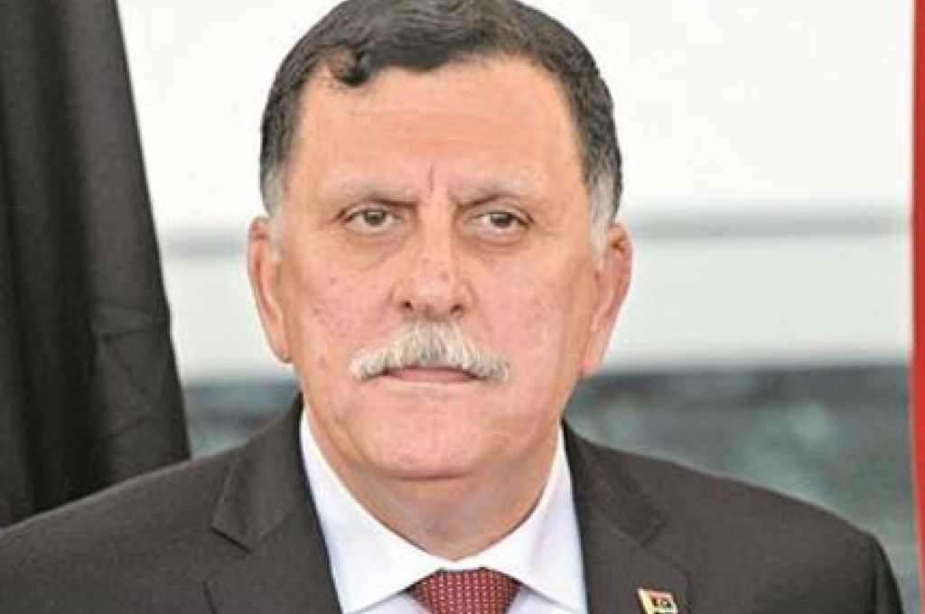 مستخدمو مجمع مليته الصناعي يطالبون بحقوقهم