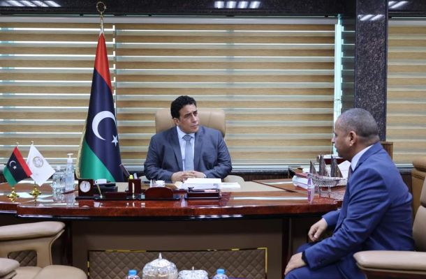 "أبوجناح" يوقع مذكرة تفاهم مع المركز الطبي العالمي بدولة مصر