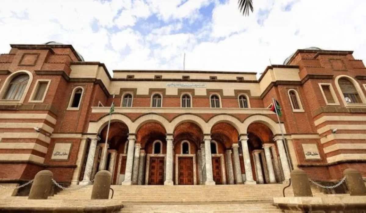 خاص.. المركزي يوضح أسباب ارتفاع الدولار ويؤكد تغطيته لكافة الاحتياجات وخطته لإحتواء السوق بدءً من أكتوبر القادم