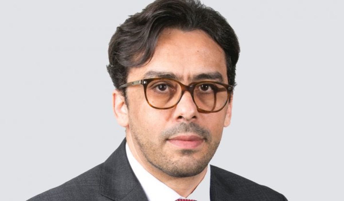 تساؤلات حول سبب انخفاض إيرادات الاتصالات وتسجيلها "صفر" في بعض الأحيان.. يجيب عنها رئيس الشركة القابضة للاتصالات