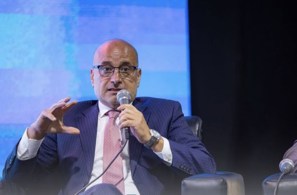 “حسني بي”: إصلاح الاقتصاد الليبي يبدأ من جذور الخلل لا من أعراضه.. الأرقام أولاً بعيداً عن العواطف والشعبويات