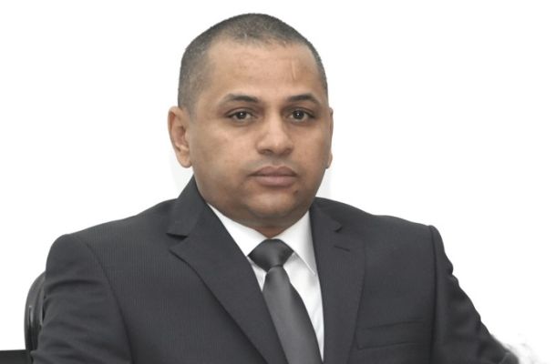 رئيس إدارة المؤسسة الوطنية للنفط يجتمع بالمدير العام لشركة إيني شمال أفريقيا فرع ليبيا