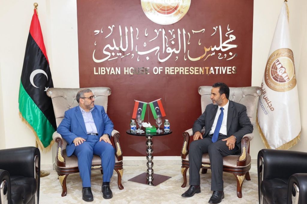 اجتماع لمناقشة خطة الإصلاحات الاقتصادية والإدارة الواجبة للمرحلتين الحالية والقادمة