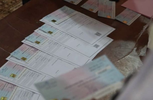 مراسلات بشأن عرض ملف تنازل شركة هيس القابضة عن حصتها في عقود امتياز الواحة لصالح توتال .. تابع التفاصيل
