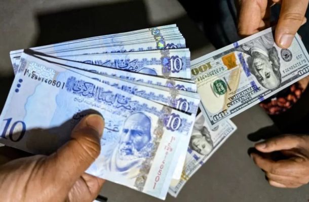 خاص.. المصرف المركزي يخاطب المصارف التجارية بالتواصل مع إدارة الإصدار لتزويد احتياجاتهم من السيولة النقدية