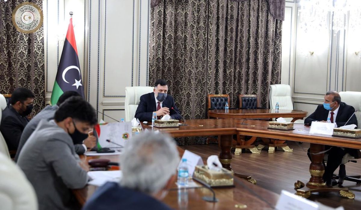 السراج يترأس اجتماعاً لبحث ملف جائحة كورونا ويصدر تعليماته العاجلة لوزارة المالية بسداد المرتبات المتأخرة للعناصر الطبية
