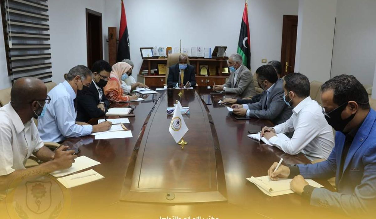 العمل والتأهيل بالوفاق تبحث مع أطراف بالقطاع الخاص دعم البرنامج الوطني للتشغيل