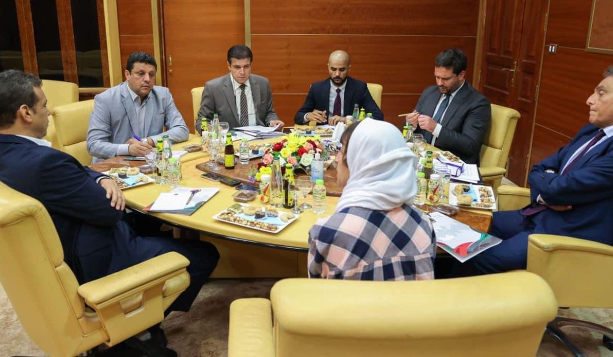 "أبوجناح"يبحث تفعيل الاتفاقيات الصحية مع إيطاليا