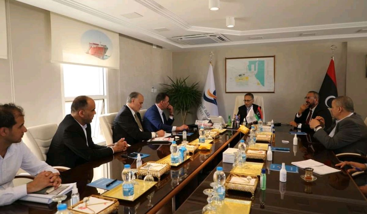 محمد الحويج يجتمع مع عميد بلدية مصراتة لمناقشة جملة من المواضيع