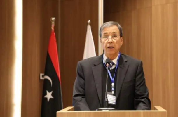 حبارات يكتب: بيان المركزي يظهر خسارة ليبيا للطفرة النفطية ويفتح الطريق لضبط وترشيد الإنفاق العام مستقبلاً ويثبت إن الحل السياسي أساس وركيزة لأي إصلاح اقتصادي