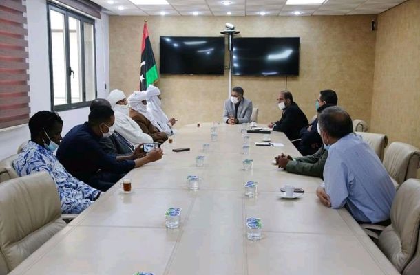 وزير النفط والغاز يناقش قرار زيادة مرتبات القطاع بنسبة 67%