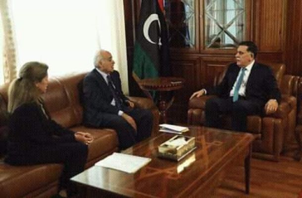 أسعار صرف العملات الأجنبية تصعد في تداولات السوق الموازية الخميس