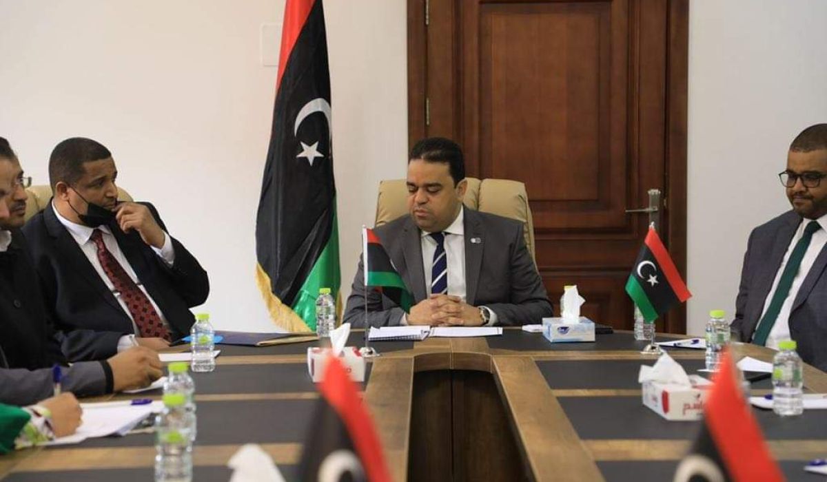 "العابد" يبحث ملف الإفراجات المالية المتعلقة بموظفي القطاعات والوحدات الإدارية