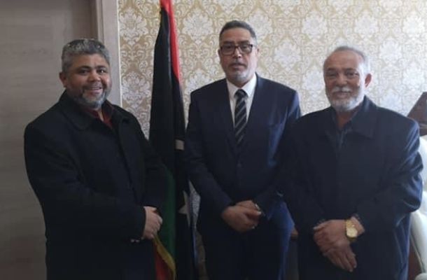 المركزي يكشف عن ضوابط بيع النقد الأجنبي للدراسة والعلاج