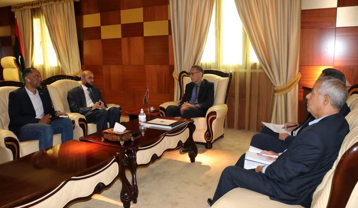 الحويج يؤكد على تنفيذ عدد من المشاريع الاستثمارية بمدينة غدامس