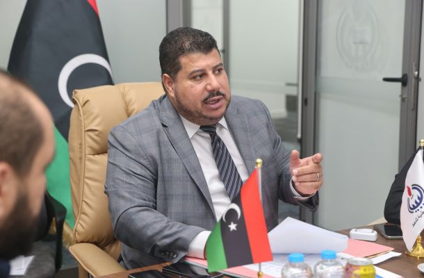 خاص.. "أبوبكر أبوالقاسم" يفصح لصدى عن إيجابيات منح تراخيص لشركات ومكاتب الصيرافة