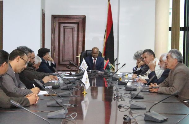 مكتب العمل بمدينة زليتن ينظم حملة "بالعلم والعمل نرتقي"