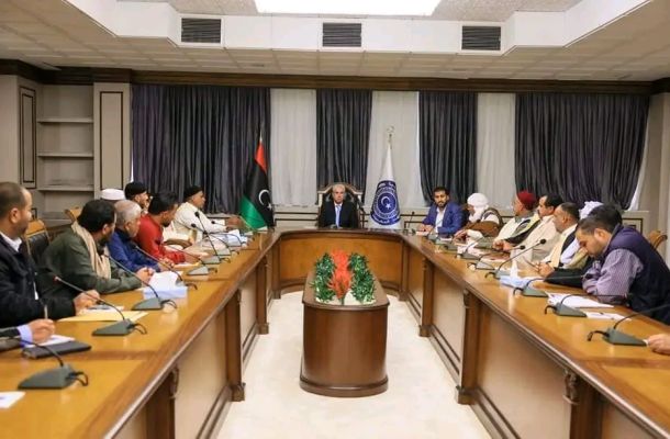 خاص: مع ذكر الأسباب.. "عون" يخاطب بن قدارة لسحب قرار التفاوض مع الشركاء لتطوير الإكتشافات بحقل الحمادة