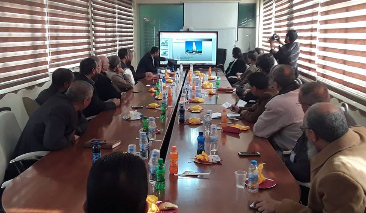 شركة مرسيدس الألمانية تعرض خدماتها على شركة البريقة للنفط