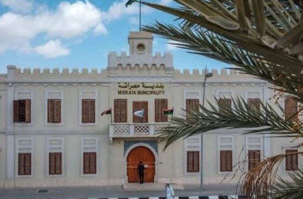 خاص.. المركزي: عمليات النقد الأجنبي مستمرة بشكل طبيعي ولا صحة لتوقفها وإداراتنا تعمل بشكل طبيعي