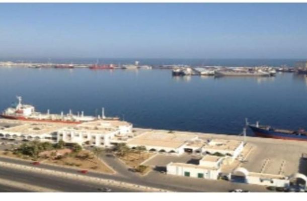 حبارات يكتب : ( بيان المركزي بشأن صرف شهري يناير و فبراير مجرد مسكّن لأزمة المرتبات و ليس حل دائم لها ) و السؤال هو كيف و ما هو الحل ؟؟؟