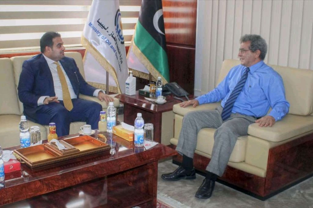 عون يؤكد على دعمه لتطوير المنشاءات النفطية وتسويق المنتجات والرفع من المقدرات النفطية والغازية