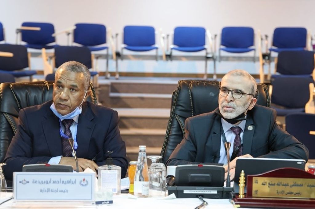 المؤسة الوطنية للنفط تقدم دعم لمصلحة الجوازات بطبرق