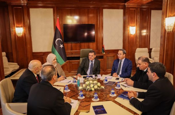 "شكشك" يبحث مع شركة الحديد والصلب المقترح المقدم من قبل الشركة بشأن تصنيع اسطوانات الغاز