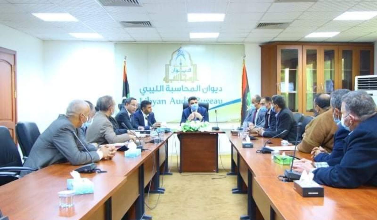 المحاسبة بطرابلس يبحث استكمال مشروعات المدارس البديلة بمدن زليتن وسرت وبئر الغنم