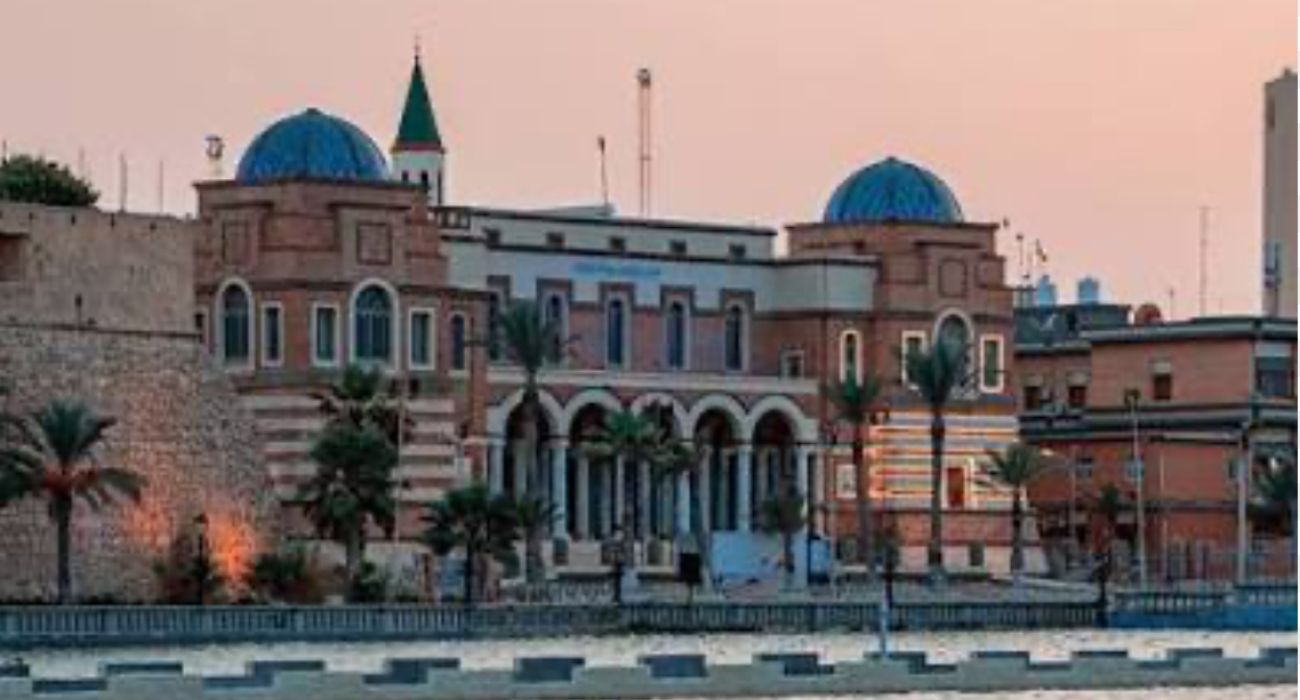 العثور علي جثة 13 مهاجر مصري في الصحراء الليبية