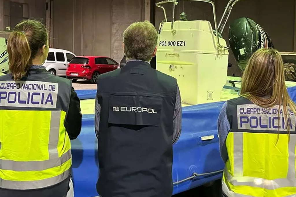 خاص.. "الشحومي": ارتفاع سعر الصرف غير منطقي وهناك محاولات متعمدة لتعطيل نظام البنك المركزي