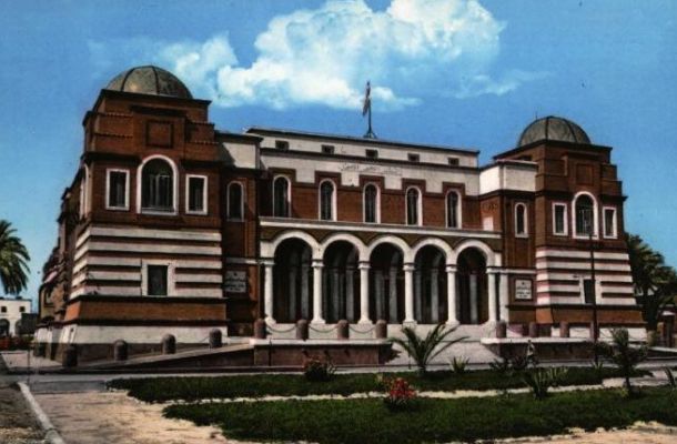 أفريكا إنتلجنيس : زيارة مدير الاستخبارات الأمريكية الأخيرة رسالة تحذير فيما يخص الحقول النفطية