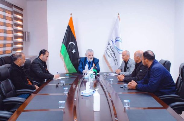 البريقة لتسويق النفط تبحث تنفيذ مشروع مستودع جنزور النفطي الإستراتيجي