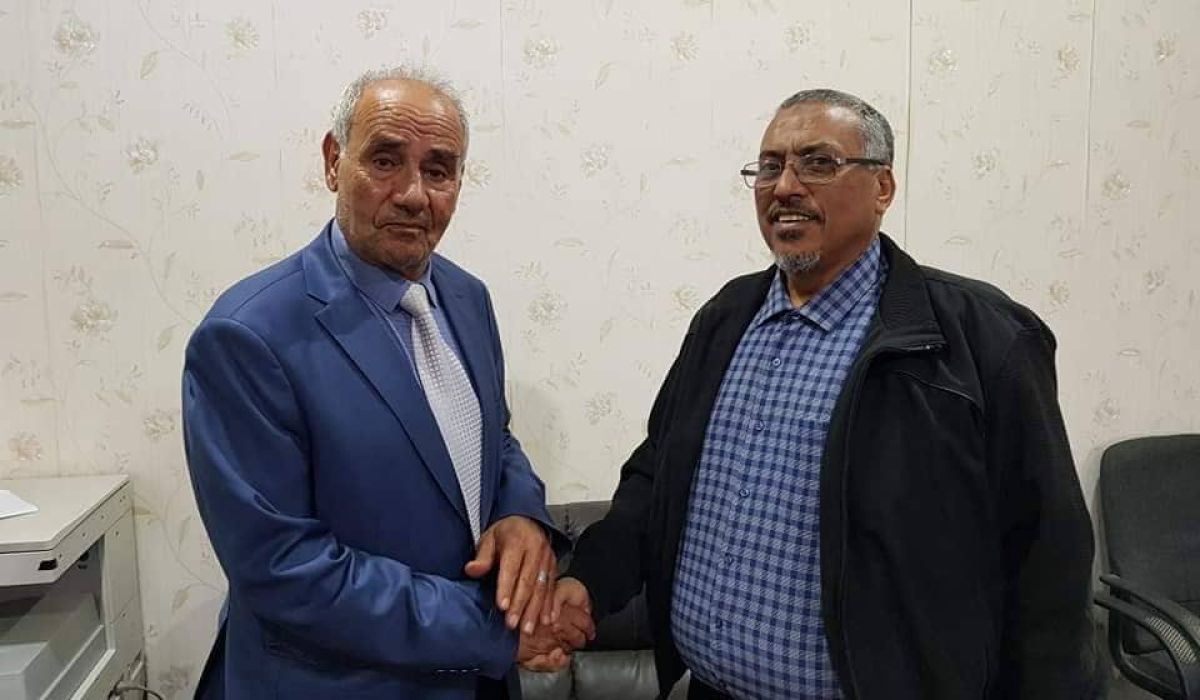 بلدية طبرق تبحث مع ممثل لشركة الخليج العربي للنفط دعم المدينة