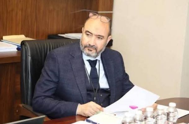 خاص.. رئيس حكومة الوحدة يوجه بتوحيد قنوات شراء وتوريد وتخزين الأدوية والمستلزمات الطبية