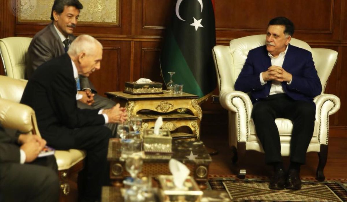 السراج يبحث مع رئيس المنظمة الدولية للهجرة برامج المنظمة في ليبيا