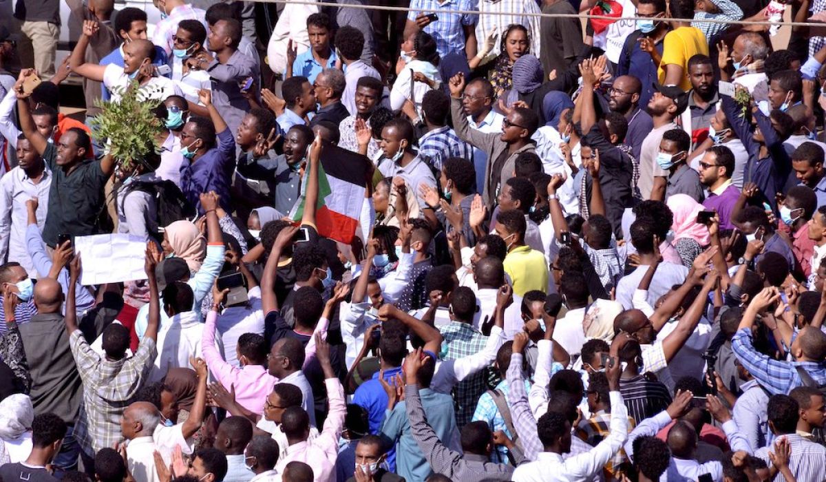 الغويل " تحديات تواجه العالم العربي 2019 " وأسواق النفط متقلبة