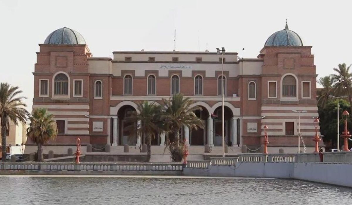 مصدر بالمركزي لصدى: بفضل جهود المحافظ فريق السيولة يتمكن من ايصال 80 مليون إلى مطار بنينا ببنغازي