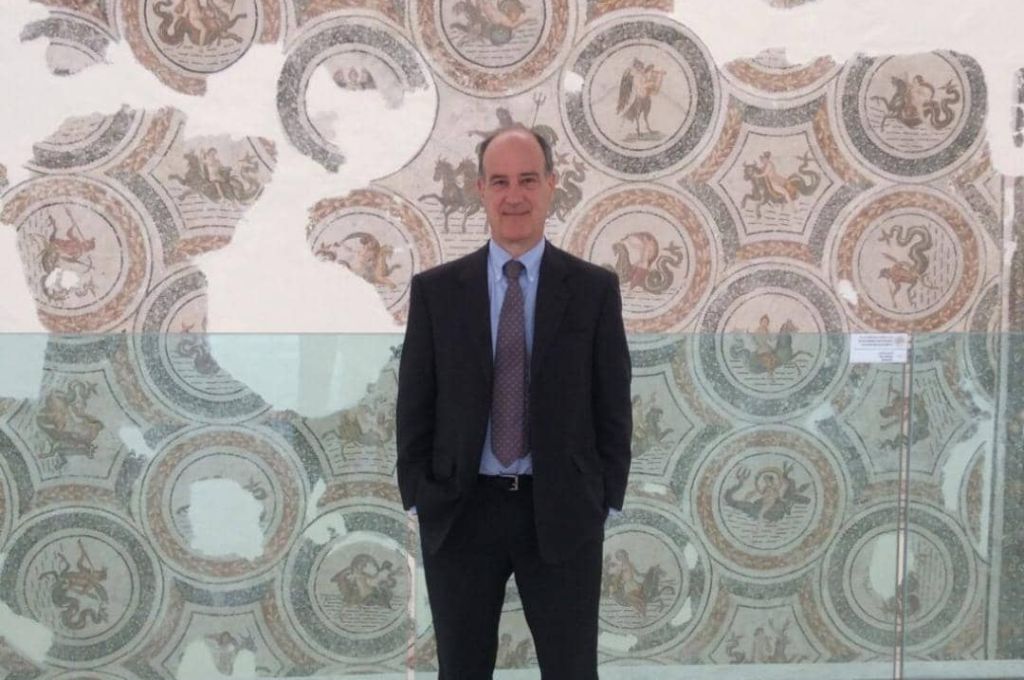 "أبوسنينة": تداعيات تدني أسعار النفط الخام لتلامس هامش 70 دولار للبرميل لأول مرة منذ عام 2021