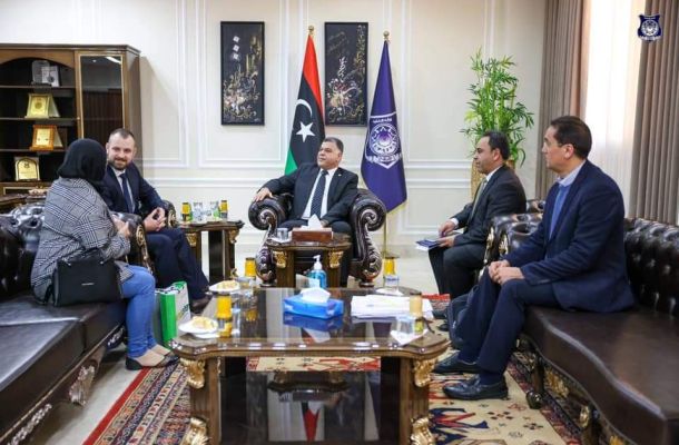 "الدبيبة" يبحث مع نظيره الفلسطيني عدة مذكرات تتعلق بالتعاون الاقتصادي والتجاري والتقني ومجالات أخرى