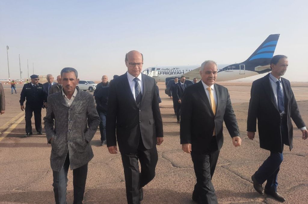 خاص.. "المركزي" يؤكد وصول شحنة جديدة من العملة التي تم طباعتها بالخارج