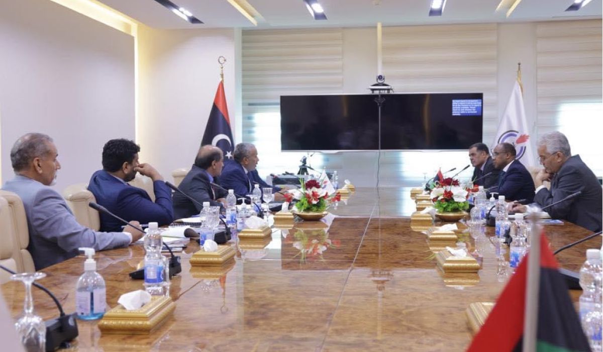 شركة البريقة تطلع المؤسسة الوطنية للنفط بسير العمل